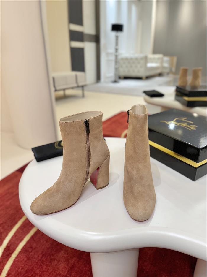 2025112818816784 380